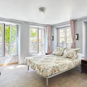 Hotel Le Petit Borda, Paris