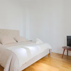 123paris Apartahotel