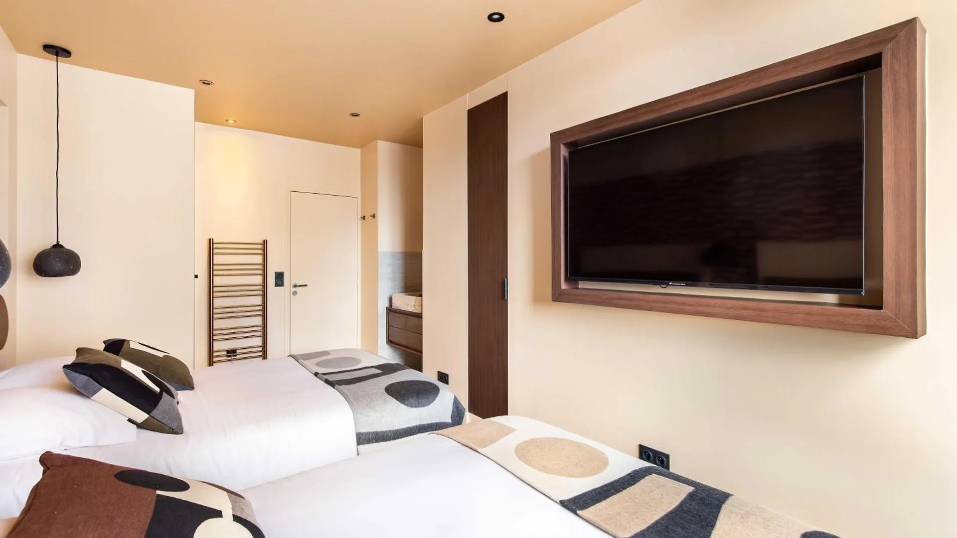 Gorgeous Apartment - 2Br-8P - Le Marais Paris France